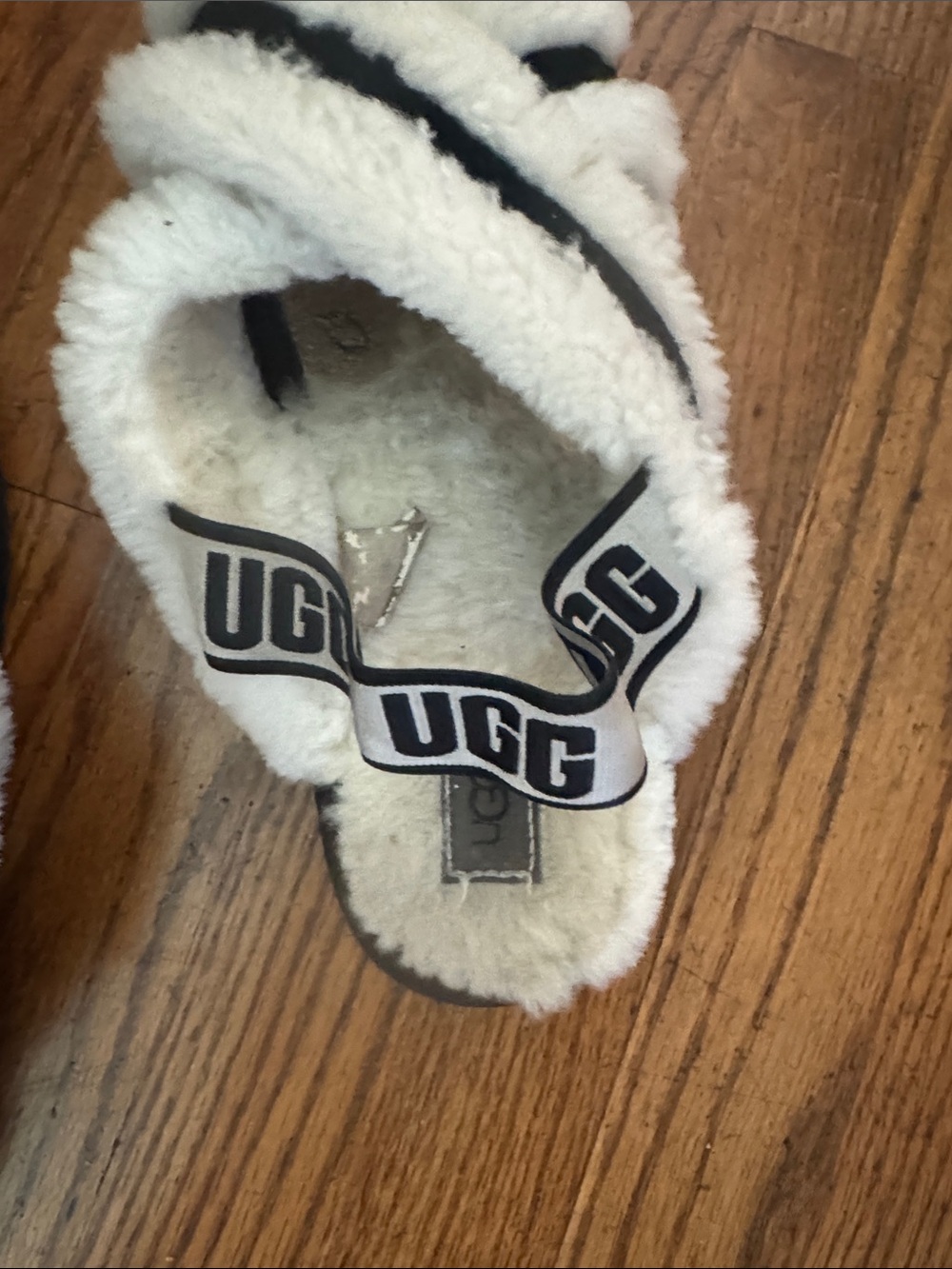 UGG White Shearling Crisscross Slide Sandal - Picture 5 of 10